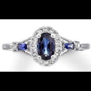 10k white gold ring with natural sapphires and diamonds bought for 1000